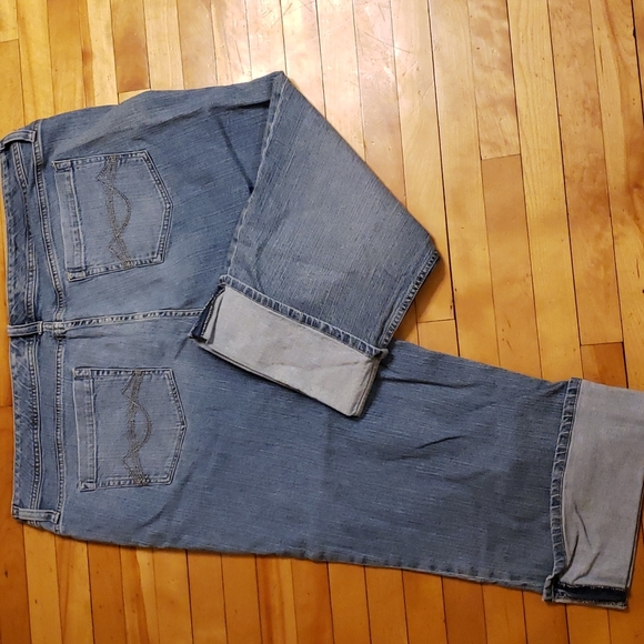Mossimo Cuffed Crop Jean 26W - Picture 7 of 11